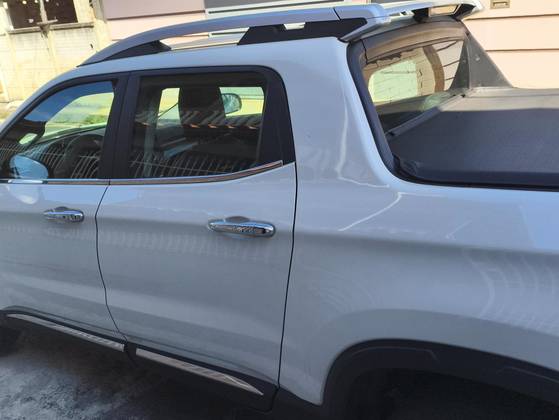 FIAT TORO 2.2 TURBO DIESEL VOLCANO 4WD AT9 FIAT TORO 2.2 TURBO DIESEL VOLCANO 4WD AT9